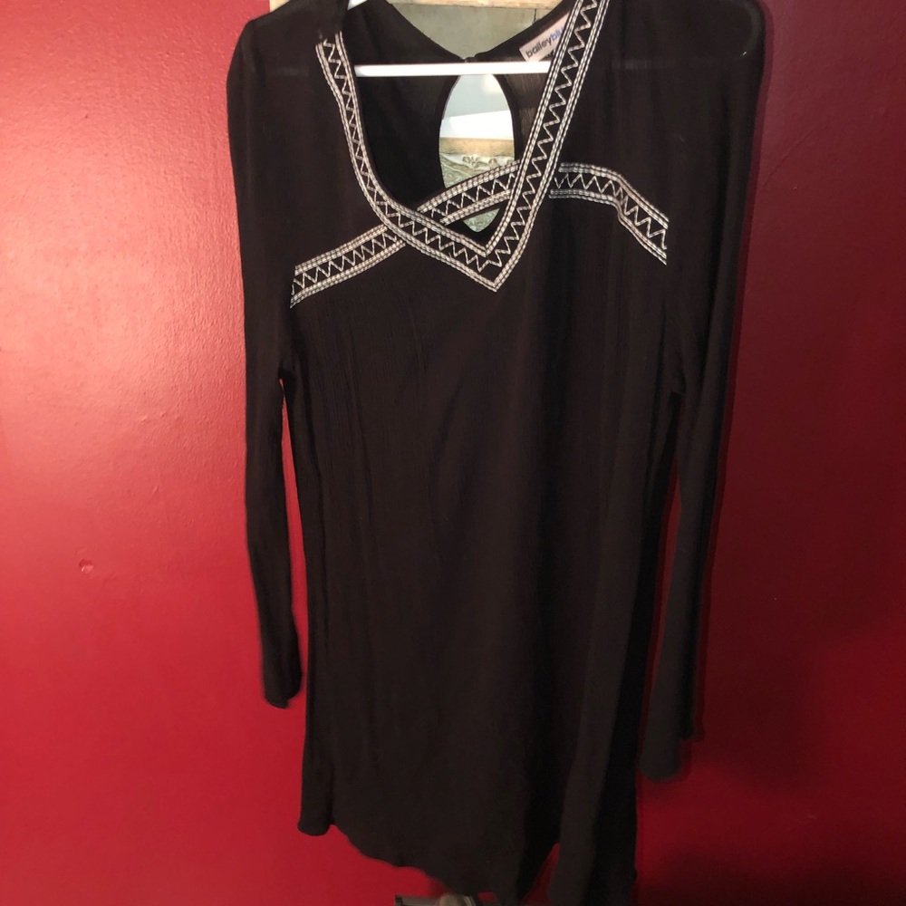 Black long sleeve dress